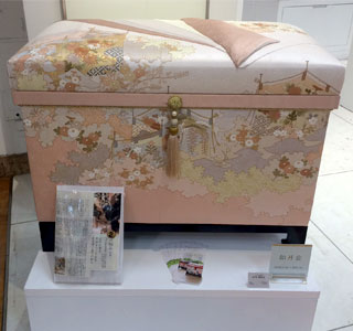 日本橋三越「Girl's Tea Party」展示