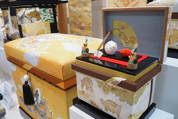 手描き京友禅の干支シリーズのインテリア茶箱 「亥」1K型