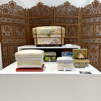 橋本織物　西陣織で仕立てたインテリア茶箱が会場を彩ります