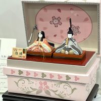 「春うららかに（手描き加賀友禅 兼六園菊桜草木染）」 久恒俊治　5KS
